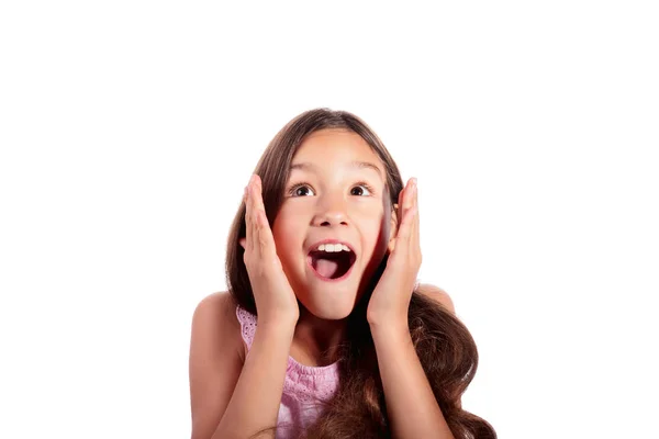 Портрет Удивленной Взволнованной Шокированной Девочки Подростка Смотрящей Белом Фоне — стоковое фото