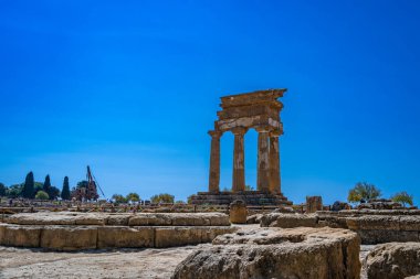 Agrigento tapınaklarda Vadisi