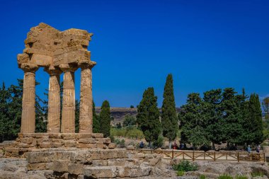 Agrigento tapınaklarda Vadisi