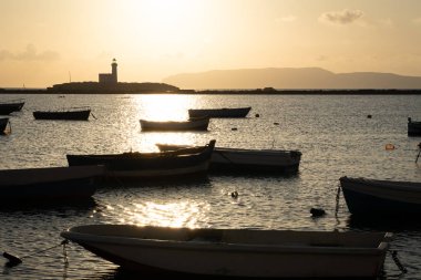 Trapani İtalya 'da güzel bir günbatımı (Sicilya)