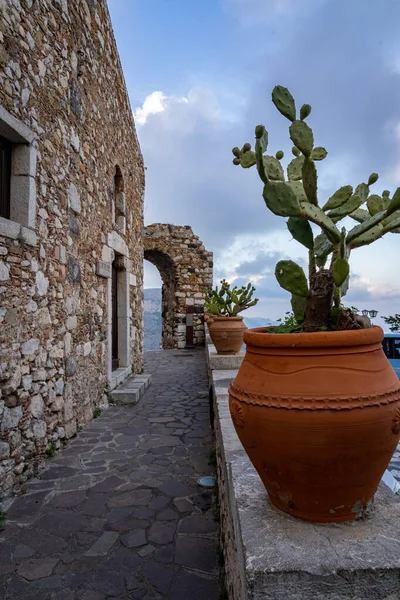 Прекрасна Кастельмола Італія Сицилія — стокове фото