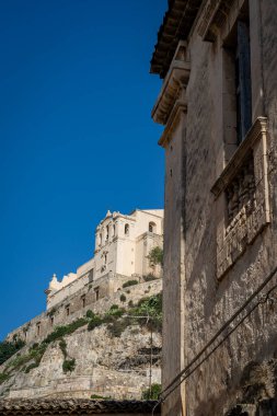 Scicli İtalya 'daki muhteşem kilise (Sicilya)