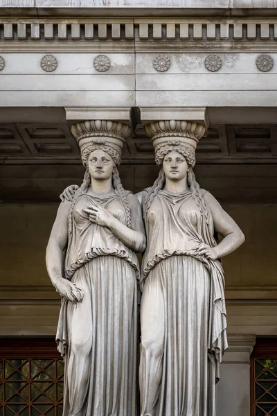 Viyana Avusturya 'da güzel bir heykel