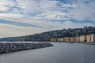 Napoli kıyılarından bir manzara İtalya