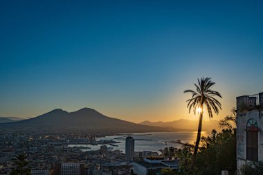 Napoli şehrine yukarıdan güzel bir bakış.