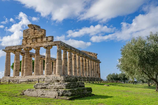 Wspaniała Świątynia Ateny Paestum Włochy — Zdjęcie stockowe