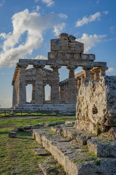 Wspaniała Świątynia Ateny Paestum Włochy — Zdjęcie stockowe