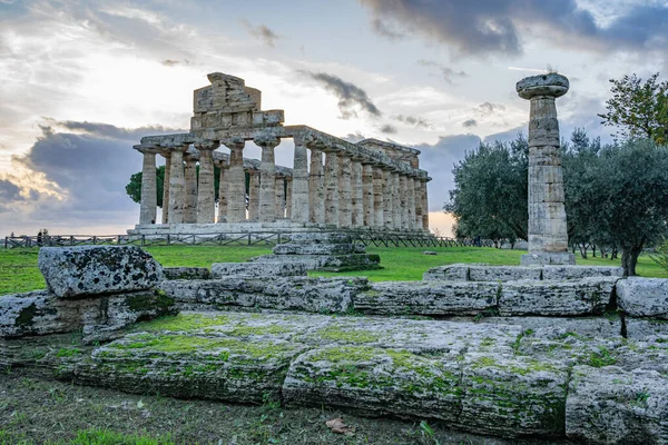 Impressionante Templo Athena Paestum Itália — Fotografia de Stock