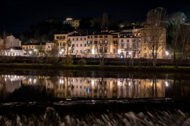 Floransa 'daki Arno Nehri boyunca