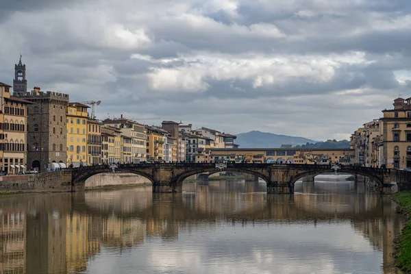 Firenzei Arno Folyó Mentén Olaszország — Stock Fotó