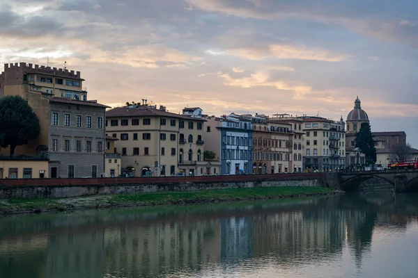 Podél Řeky Arno Florencii Itálie — Stock fotografie