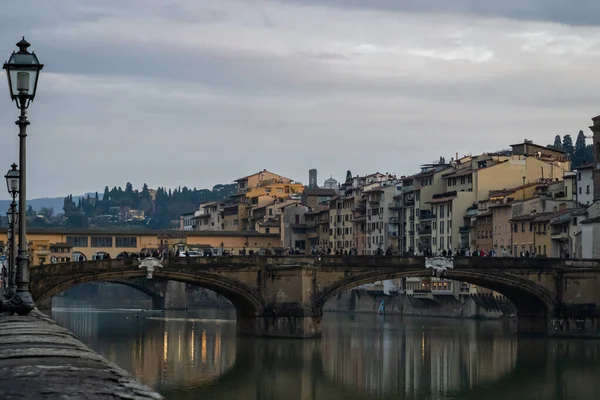 Podél Řeky Arno Florencii Itálie — Stock fotografie