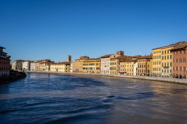 Güzel Pisa İtalya 'ya bir göz atalım.
