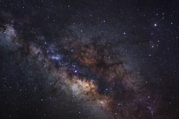 Close-up de Via Láctea galáxia com estrelas e poeira espacial no universo — Fotografia de Stock