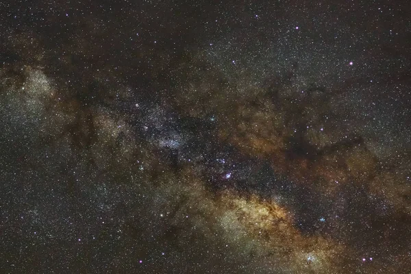 Close-up de Via Láctea galáxia com estrelas e poeira espacial — Fotografia de Stock