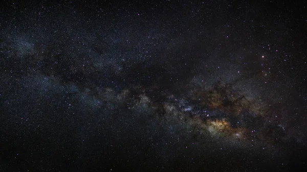 天の川銀河、穀物と長い露出写真 — ストック写真