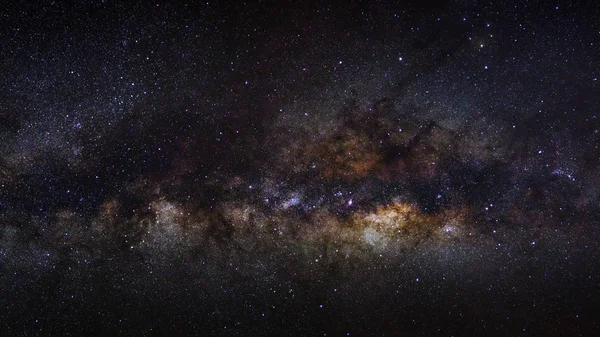 Panorama galaxie de la voie lactée sur un ciel nocturne, longue exposition photograh — Photo