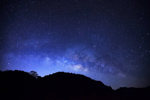 Voie lactée Galaxie à Doi Luang Chiang Dao haute montagne à Chiang Mai — Photo