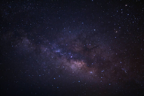 Крупный план галактики Млечный Путь, фотография с большой экспозицией, с гра
