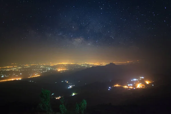 Milky way galaxy at Phutabberk Phetchabun in Thailand.Long expos Royalty Free Stock Photos