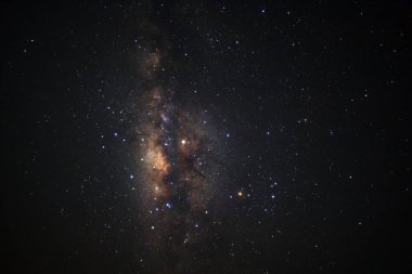 Samanyolu yıldız ve boşluk toz evrende, uzun