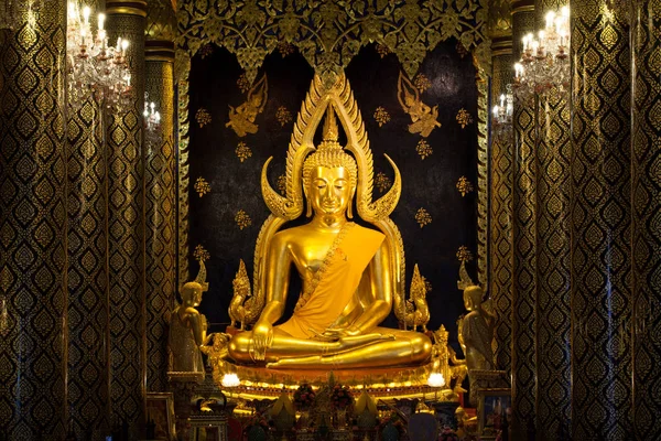 Buda heykeli Wat Phra Sri Rattana Mahathat Tapınağı, Amphoe Mueang Phitsanulok, Phitsanulok, Tayland — Stok fotoğraf