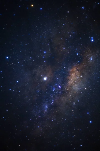 Via Láctea galáxia com estrelas e poeira espacial no universo Fotografia De Stock