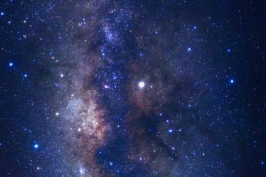 Samanyolu yıldız ve boşluk toz evrende, uzun