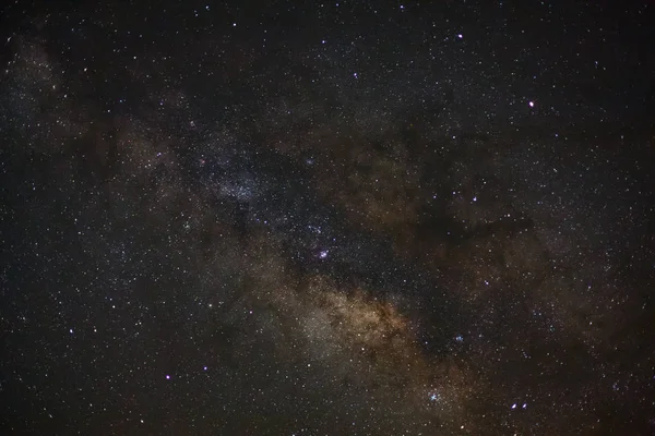 Galaxie de la Voie lactée avec étoiles et poussière spatiale dans l'univers — Photo