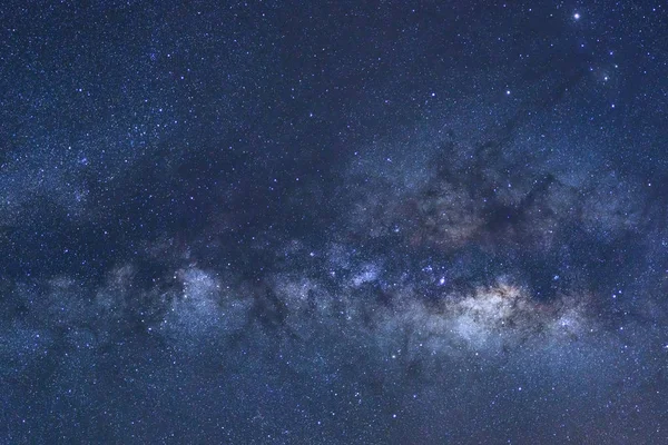 星と宇宙の塵と明らかに天の川銀河のアップします。 — ストック写真