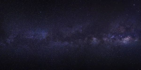 Panorama açıkça Samanyolu yıldız ve boşluk toz t