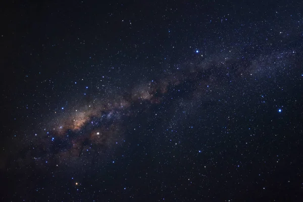 Via Láctea galáxia com estrelas e poeira espacial no universo — Fotografia de Stock