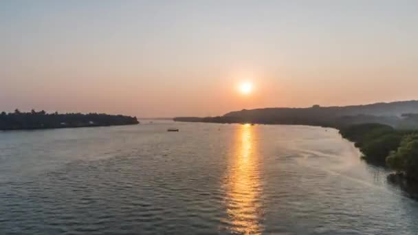 Solnedgång sol ljus kust 4k timelapse Indien — Stockvideo