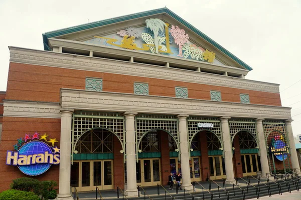 Nueva Orleans, Luisiana, Estados Unidos - 4 de febrero de 2020 - La vista frontal del Harrah Casino en Canal Street — Foto de Stock