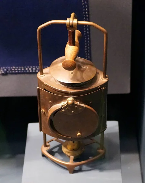 New Orleans, Louisiana, U.S.A. - February 5, 2020 - Imperial Japanese navy Signal Lamp used in World War 2 — 图库照片