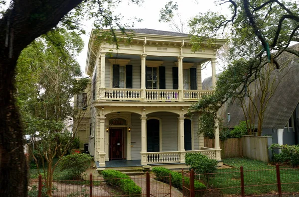 New Orleans Louisiana February 2020 Beautiful White Townhome Garden District — Stock Photo, Image