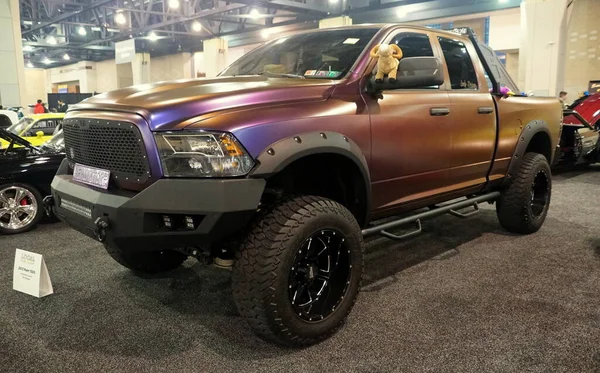 Philadelphia Pennsylvania February 2020 2013 Dodge Ram Truck Brown Purplish — Stock Photo, Image