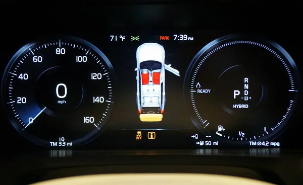 Філадельфія Пенсильванія Сша Лютого 2020 Цифровий Одометр Volvo Xc60 Plug — стокове фото