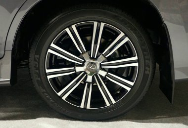 Philadelphia, Pennsylvania, ABD - 10 Şubat 2020 - 2020 Lexus Lx 570 SUV