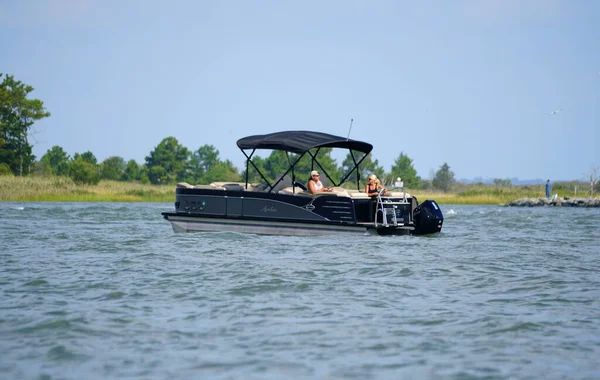 Bethany Beach Delaware September 2019 Anglers Pontoon Boat Fishing Flounder — Stock Photo, Image