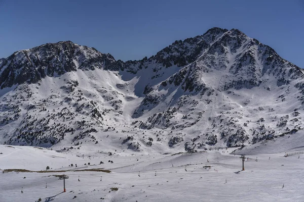 Paisaje de montaña en el sector Grau Roig en Grandvalira, Andorra —  Fotos de Stock