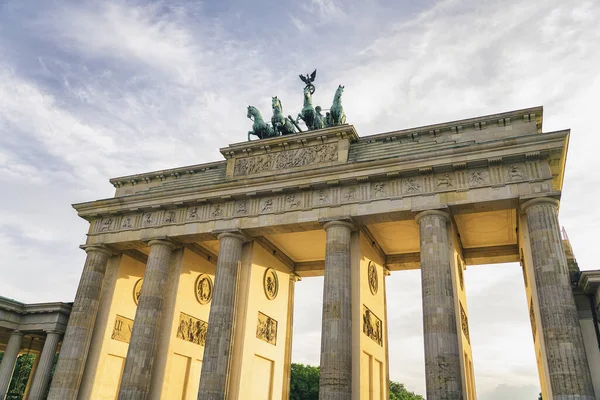 Puerta Brandeburgo Atardecer Lugar Interés Emblemático Alemán Berlín — Foto de Stock