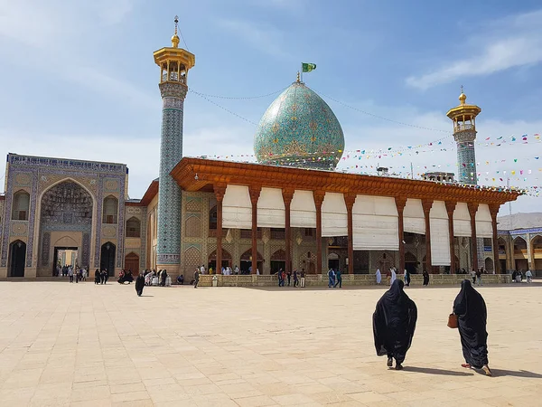 Mujeres Vestidas Hiqab Una Mezquita Musulmana Irán — Foto de Stock