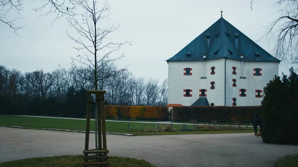 Star Park i Prag en kall höstmorgon — Stockfoto