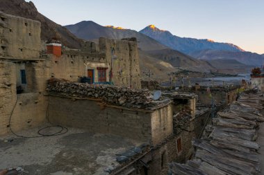 Sabah görünümü Kagbeni Köyü.