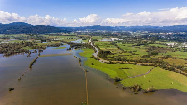 Flygfoto över översvämmade fält. — Stockfoto