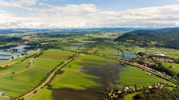 Letecký pohled na zaplavených polích. — Stock fotografie