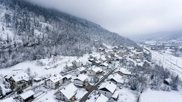 Şehir hava görünümünü kar kaplı.
