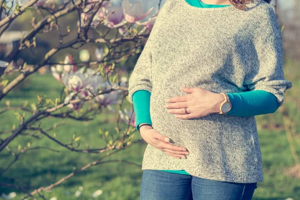 Closeup of pregnant belly. — Stock Photo, Image