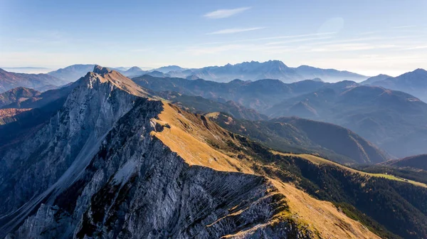 Aerial view of spectacular mountain ridge in autumn colors. — Stock Photo, Image